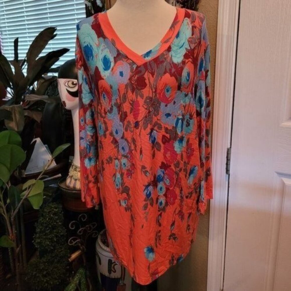 North style Top V Neck Red Blue Floral Flowers Small 3/4 Sleeves